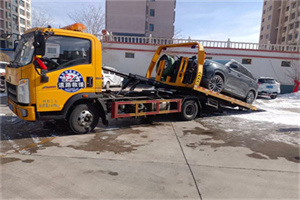 霞云岭救援拖车费用怎么算